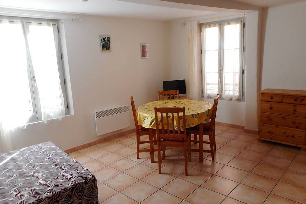 Apartamento entero, Alquiler Estudio en Moustiers Ste Marie in Moustiers-Sainte-Marie, Parc naturel régional du Verdon