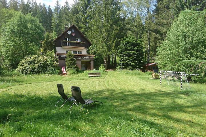 Ferienhaus für 6 Personen, mit Balkon und Terrasse sowie Garten und Sauna in Murgtal