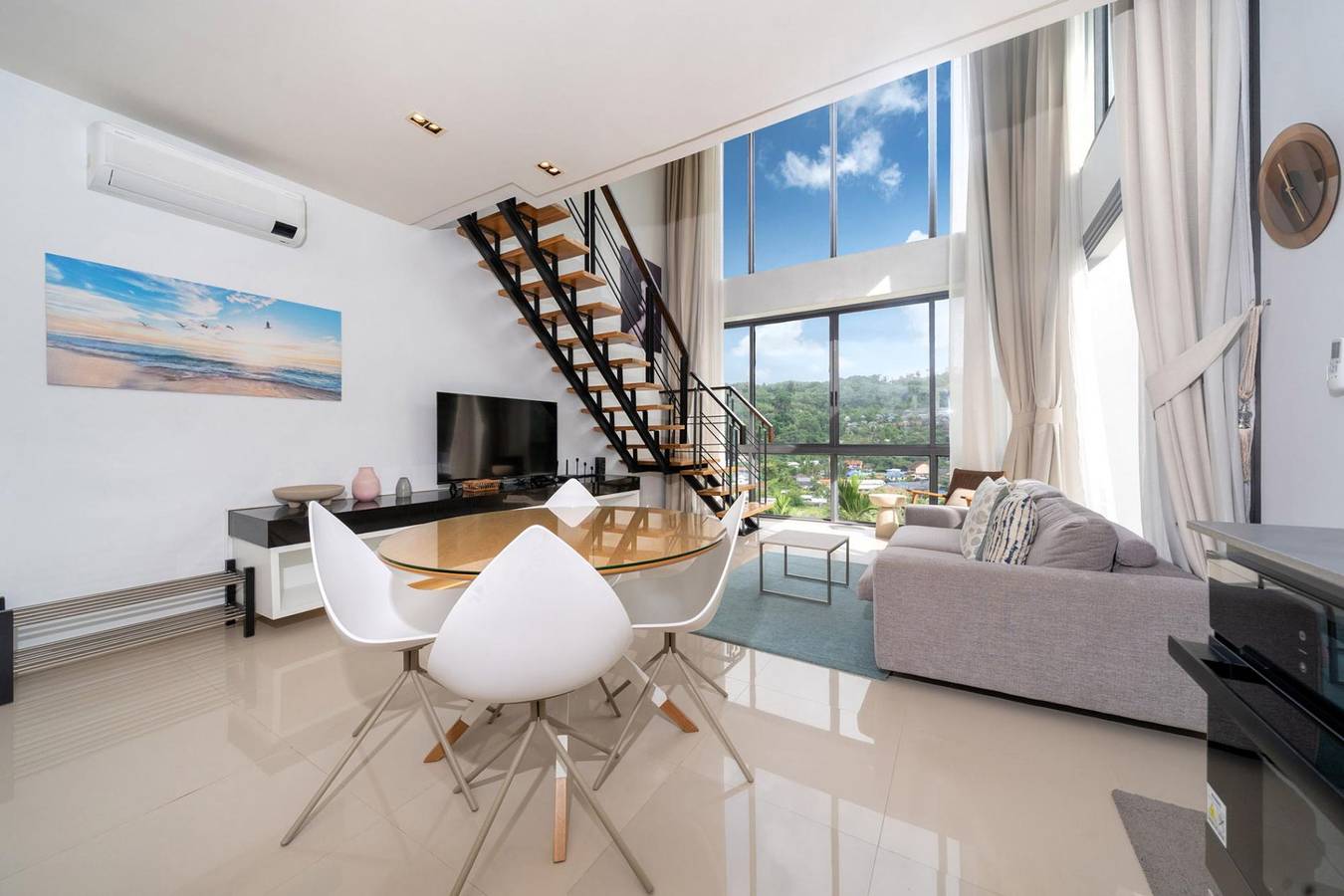 Ganze Wohnung, Ferienwohnung für 7 Personen mit Balkon in Kamala Beach, Kamala