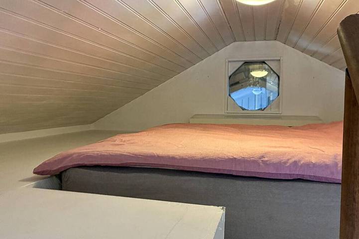 Beautiful home in Vallvik with sauna in Söderhamn, Hälsingland