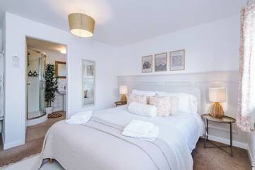 Glamping for 12 People in Peak District, Midlands, Photo 1