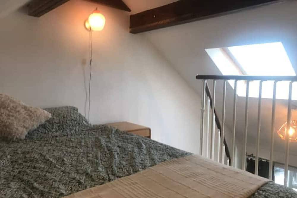 Ganze Wohnung, Spacious en-suite room with mezzanine in Hertford, Hertfordshire