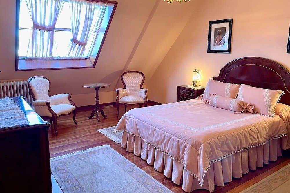 Entire apartment, The Cliffs - Milamarina in Viveiro, Galician Coast