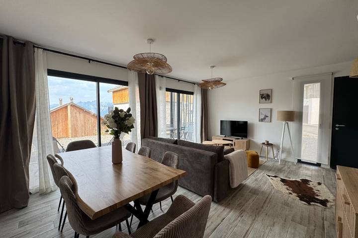 Chalet für 8 Personen mit Terrasse in Station de Risoul, Risoul