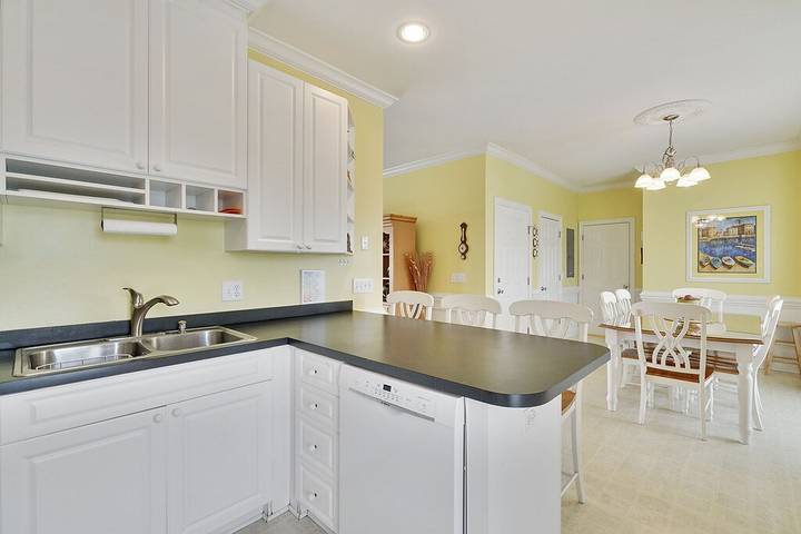 Vacation house for 12 people, with balcony in Oak Island (NC)