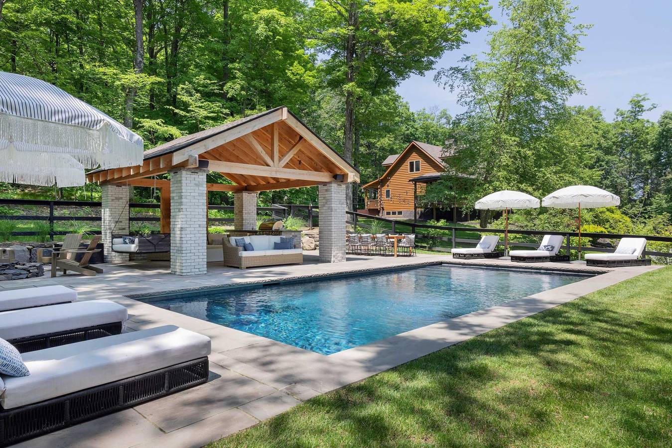 Luxury Private Estate w pool near Rhinebeck in Dutchess County