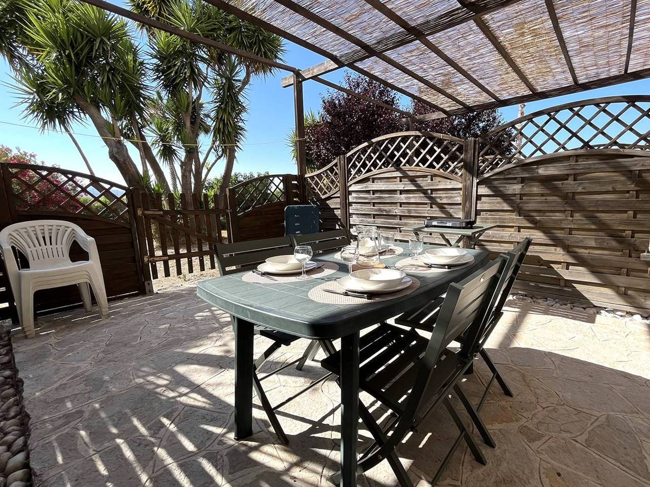 Apartamento entero, Apartamento T2 en Saint-Florent con Terraza y Piscina in Saint-Florent, Region de Calvi