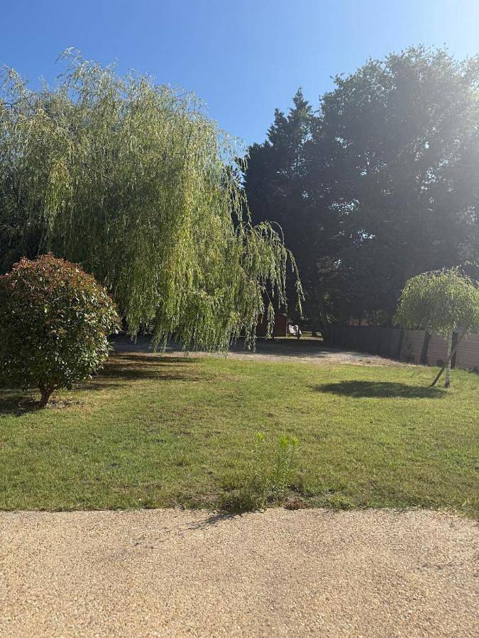 Location de vacances pour 10 personnes, avec terrasse et jardin à Vierzon - 4