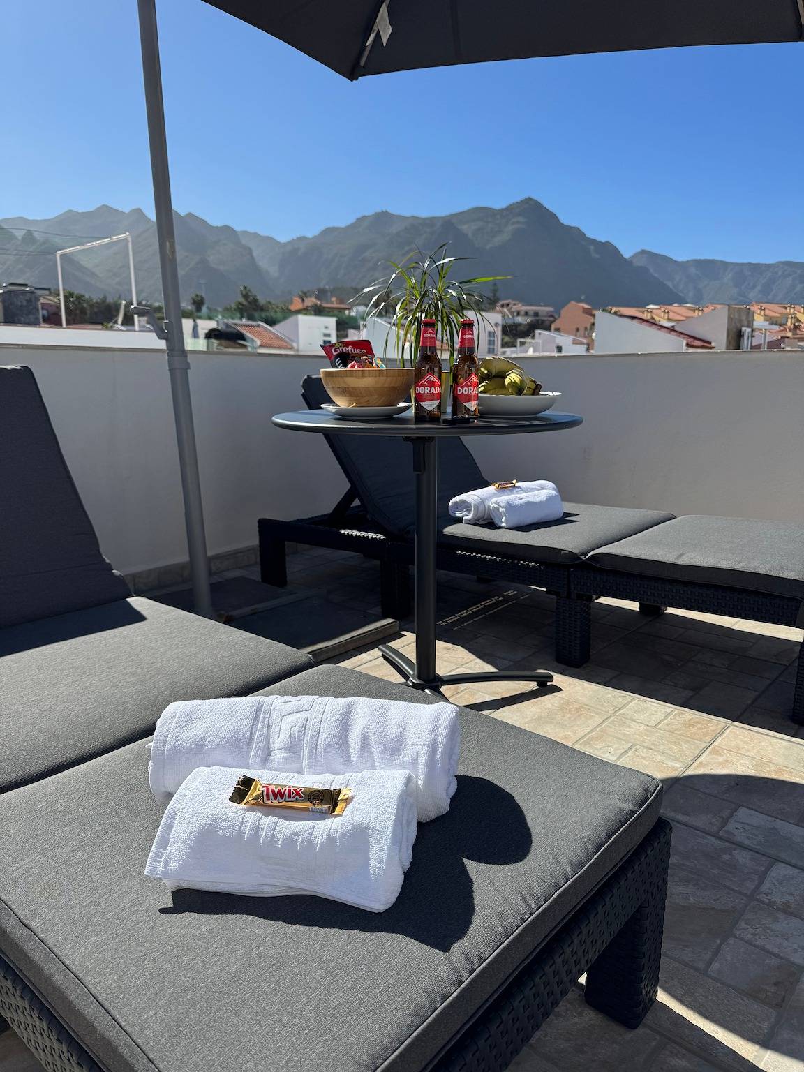 Casa Vacacional 'Mar Y Montaña' con Vista a la Montaña, Wi-Fi y Aire Acondicionado in Puertito de los Silos, Los Silos