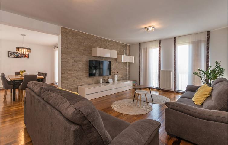 Ferienhaus für 10 Personen, mit Sauna und Terrasse sowie Pool in Biograd na Moru - 4