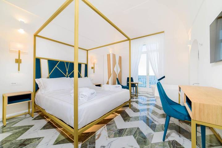 BnB für 2 Personen, mit Ausblick und Terrasse in Amalfi