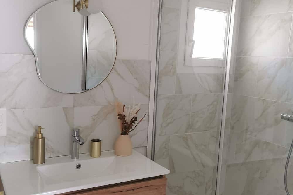 Appartement entier, Appartement cosy proche de la mer  Central pour visiter la camargue in Lunel-Viel, Côte méditerranéenne (France)