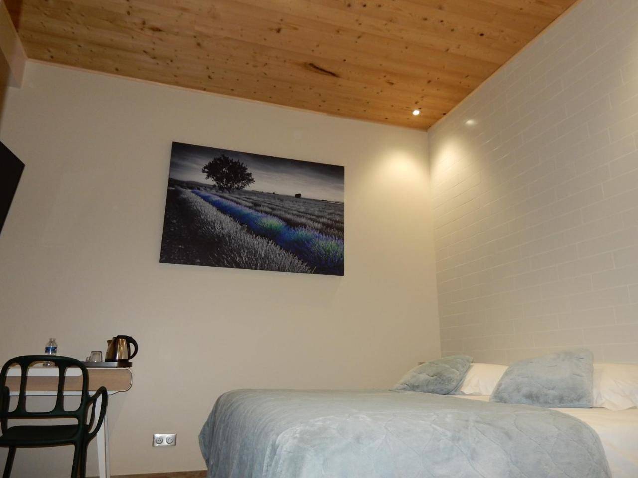 Standard Quadruple Room in Saint-Vulbas, Belley