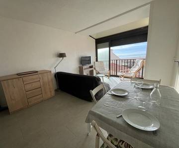 Location De Vacances pour 4 Personnes dans Saint Pierre la Mer, Fleury, Photo 1