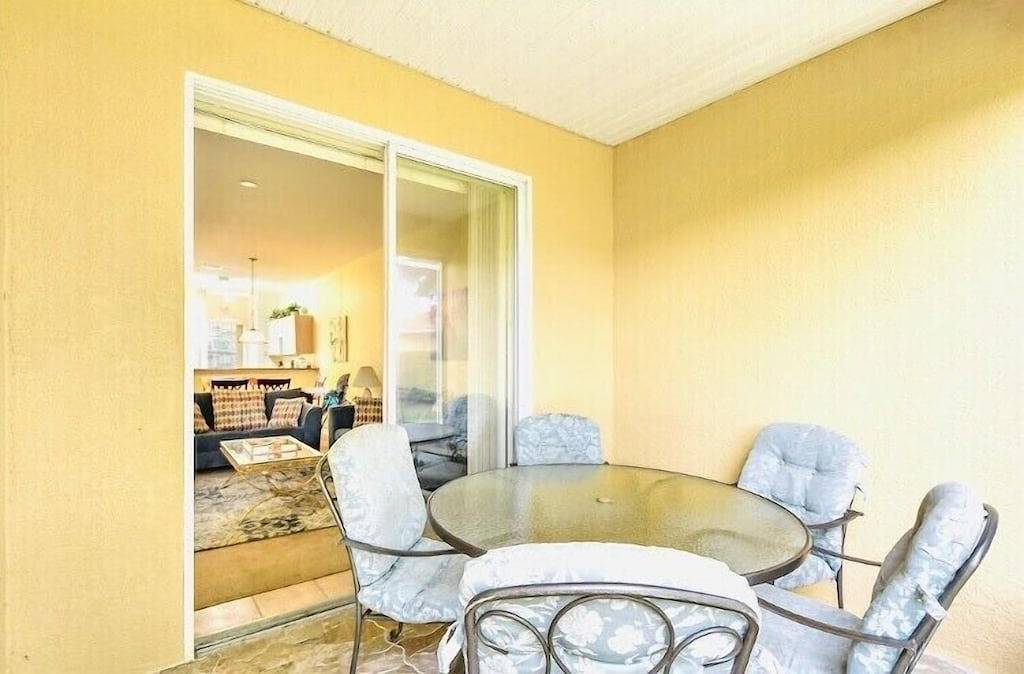 Snow Bird friendly..Gorgeous 3 bed 2 bath vacation property in a gated community in Lake Marion (FL)