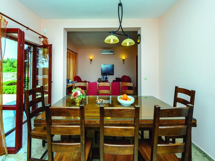 Ferienhaus für 10 Personen, mit Balkon und Pool, kinderfreundlich in Zaton - 3