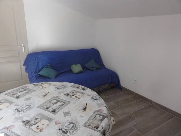 Gîte pour 4 personnes, avec vue ainsi que terrasse et jardin, animaux acceptés à Maubec - 4