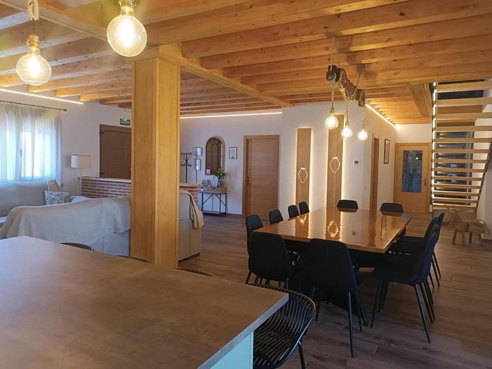 Casa rural para 12 personas, con piscina y jardín en La Moraña - 2