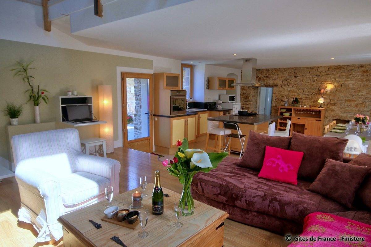 Gîte für 4 Personen mit Garten in Plougasnou, Ceinture Dorée