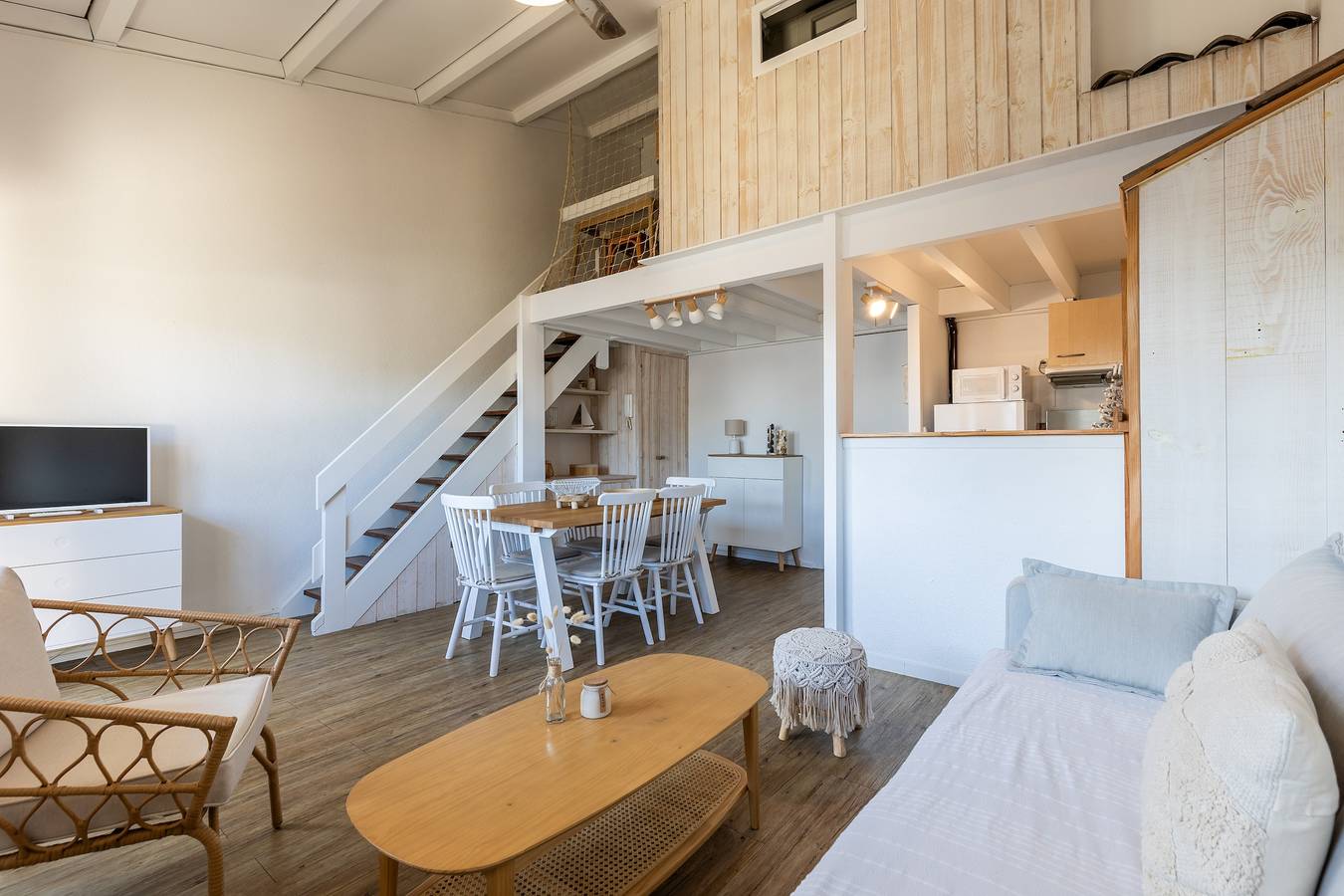 Apartamento entero, Apartamento céntrico en Cap-Ferret con vistas al lago y aire acondicionado - Ref 24 in Lège-Cap-Ferret, Region de Arcachon