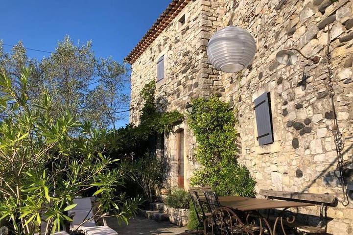 Location de vacances pour 6 personnes, avec Terrasse à Saint-Thomé