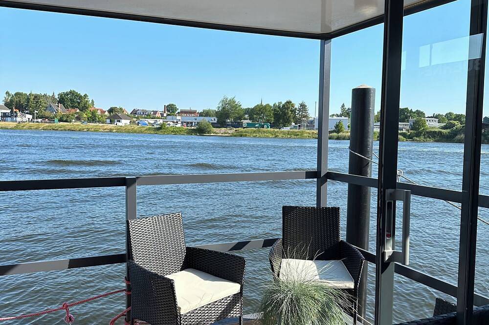 Premium Hausboot Trave Traum in Lübeck (Stadt), Lübeck