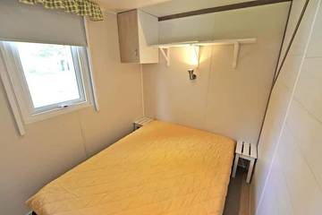 Camping pour 4 Personnes dans Monestier-Merlines, Massif central, Photo 1