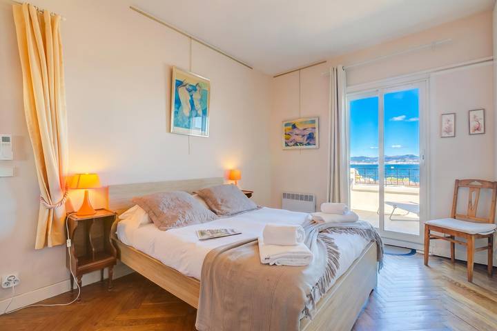 Gîte pour 4 personnes, avec terrasse et vue sur l’océan à Antibes - 4