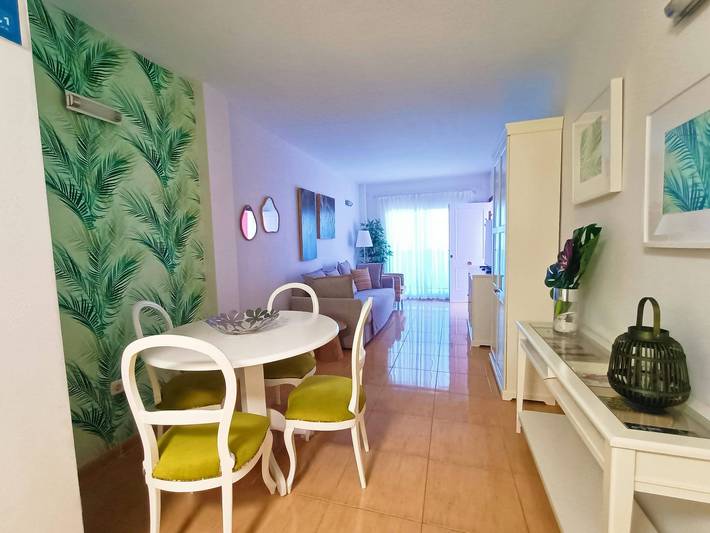 Apartamento de vacaciones para 3 personas, con terraza y vistas al mar - 1