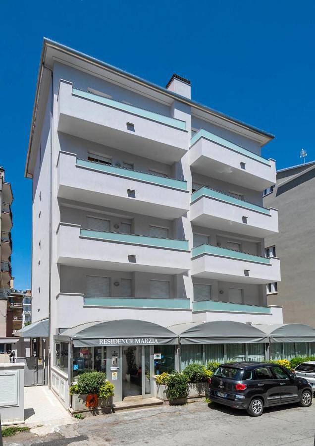 Appartamento per 4 persone, con Balcone e Terrazza nonché Panorama a Miramare