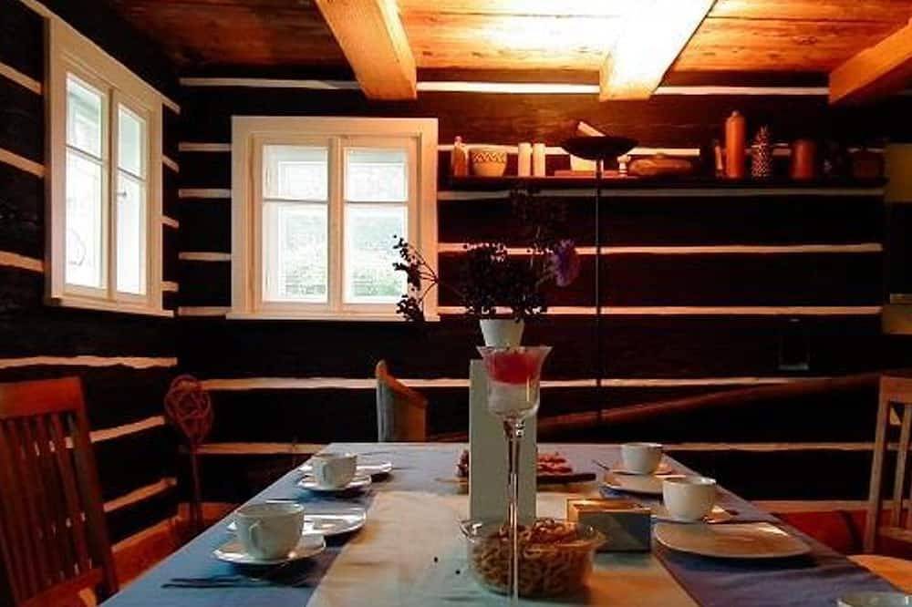 Ganze Wohnung, Ferienwohnung \"Zum Umgebinde\" - Ferienwohnungen Haus Heimat in Lückendorf, Oybin