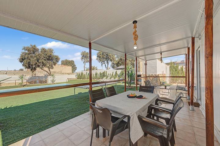 Holiday Home 'El Encanto De Ronda' with Mountain View, Private Pool and Wi-Fi in Ronda, Serranía de Ronda