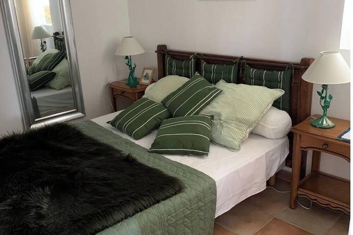 Location de vacances pour 6 personnes, avec terrasse et jardin à Échourgnac - 4