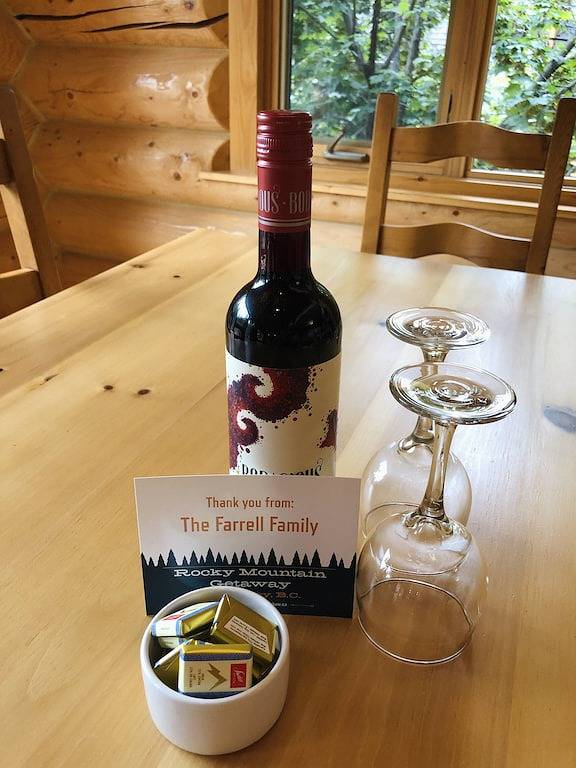 Cabane en bois pour 8 personnes, avec balcon dans Canada - 3