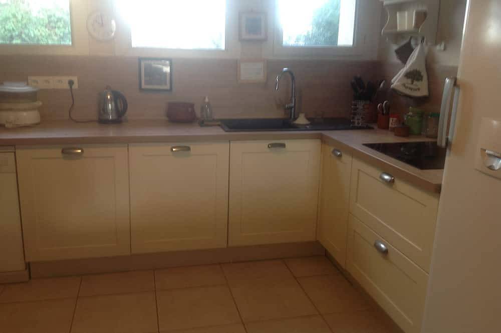 Beau mas provençal 18/20 personnes idéal famille nombreuse ou groupe d’amis in Monteux, Vaucluse