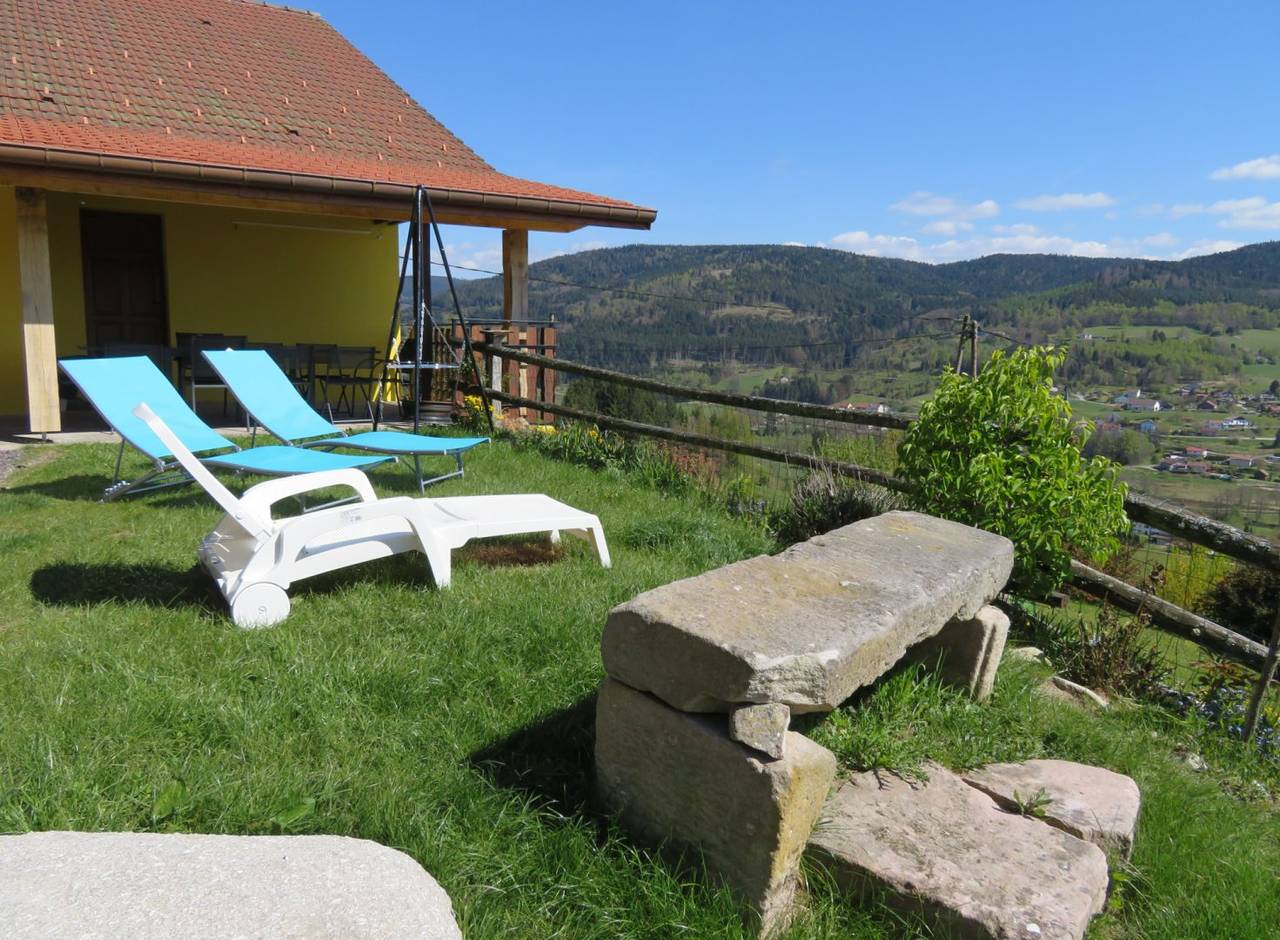 La Maison Jaune in Cleurie, Région d'Épinal