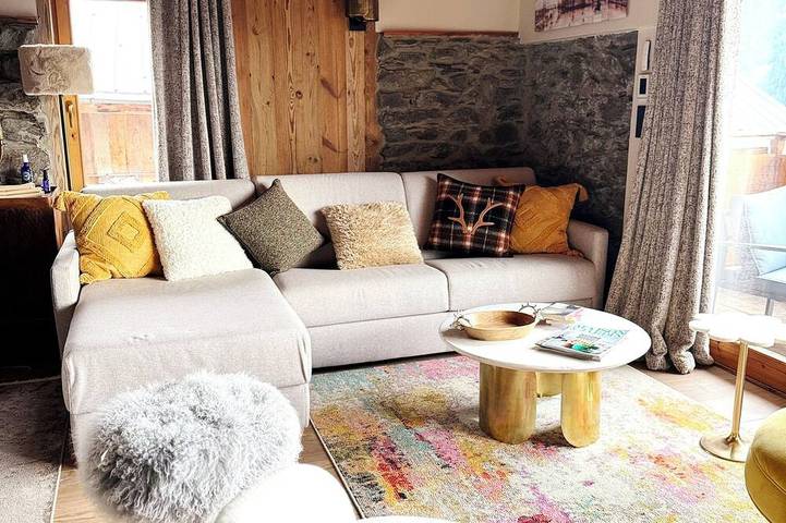 5★ Chalet for 8 — Vanoise & Courchevel — Private Sauna — Garden Terrace in Bozel, Massif de la Vanoise