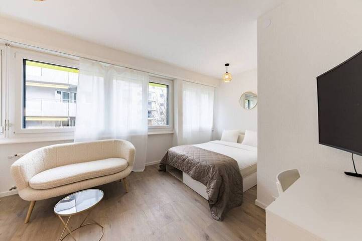 Ganze Wohnung, The Mini Minimalist Free Parking in Lausanne, Genfer See