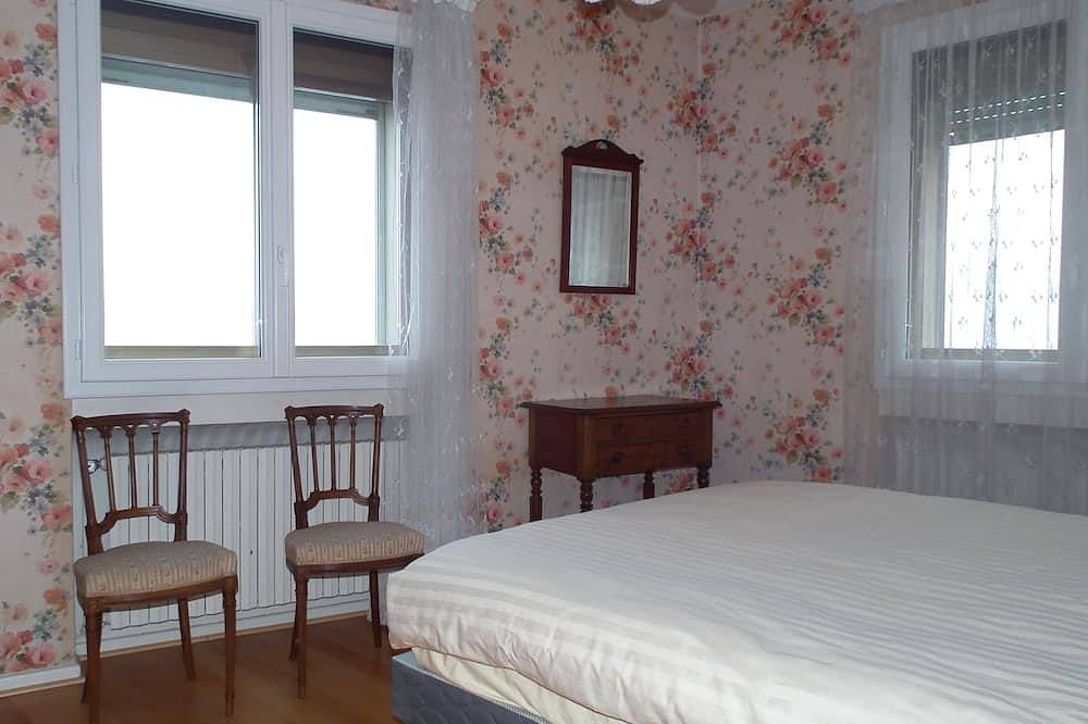 Appartement entier, Balcon au dessus du lac Léman près d'Evian-les-Bains in Meillerie, Région de Thonon-les-Bains