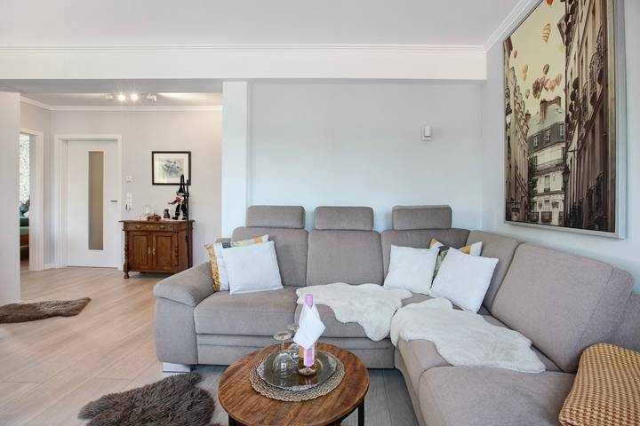 Holiday Home 'Alte Tischlerei' with Private Terrace, Shared Garden and Wi-Fi in Hemmingstedt, Heide and surroundings