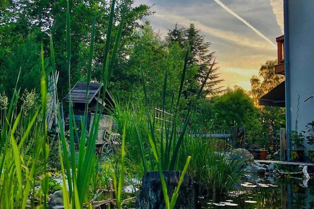 Ganze Wohnung, Neu ab Juli: Einzigartiges Loft am Seerosenteich 🌺 Haustiere ♡ -lich willkommen in Hausham, Alpenland Tegernsee Schliersee