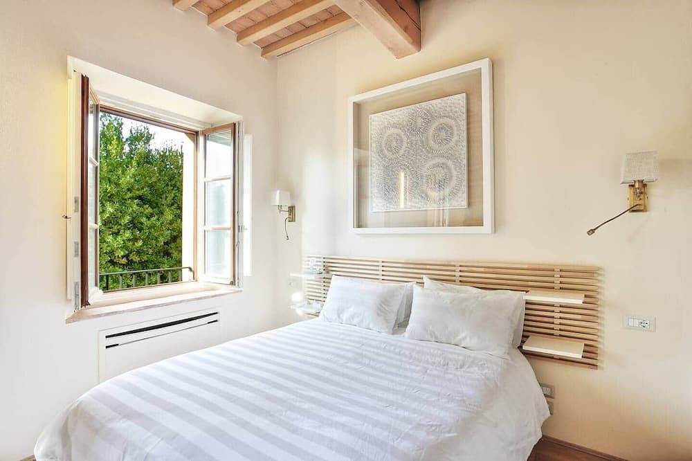 Ganze Wohnung, Zu vervollständigen in Castelfalfi, Montaione