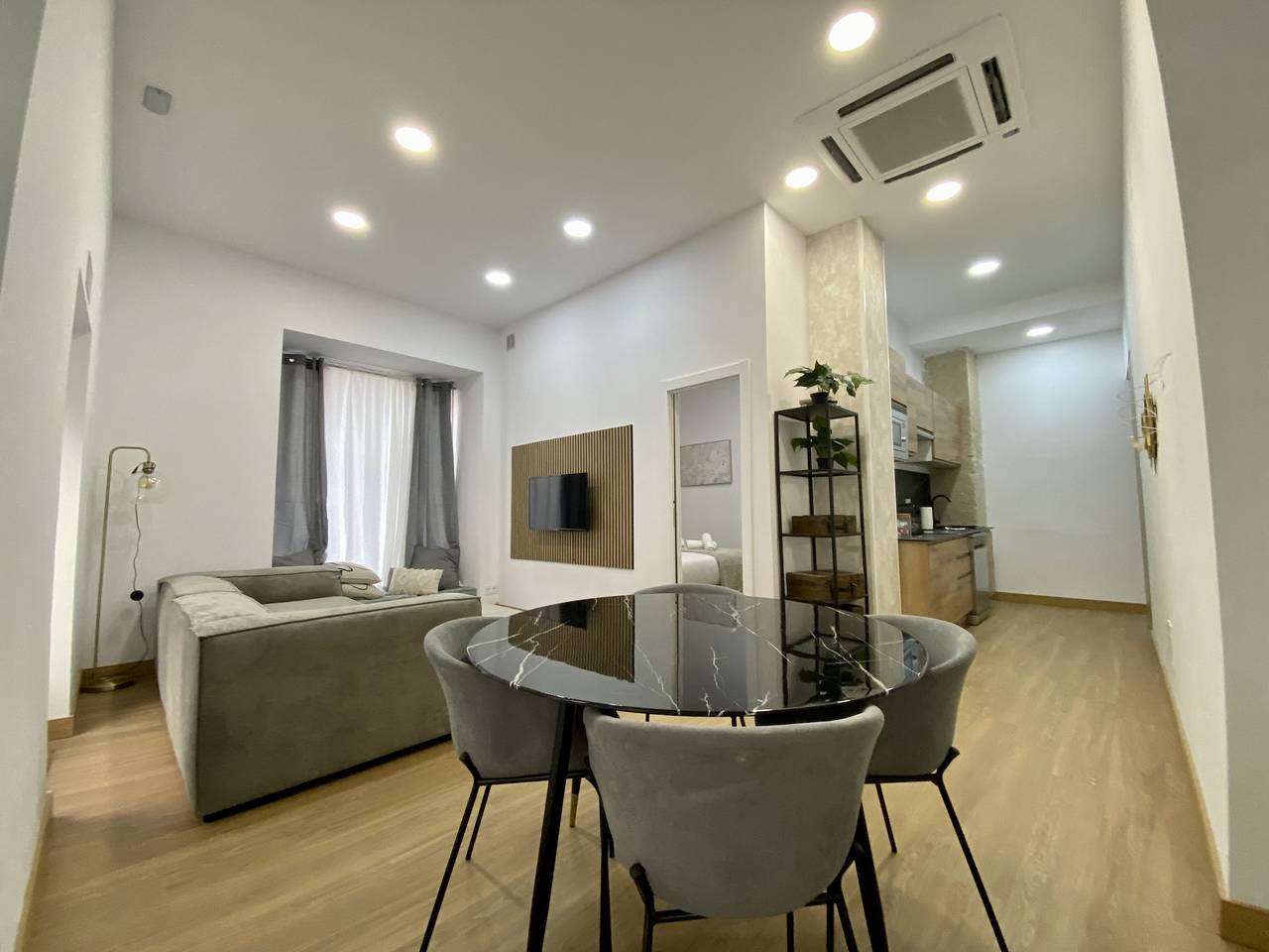 Monolocale intero, Monolocale per 2 persone in El Barrio, Alicante