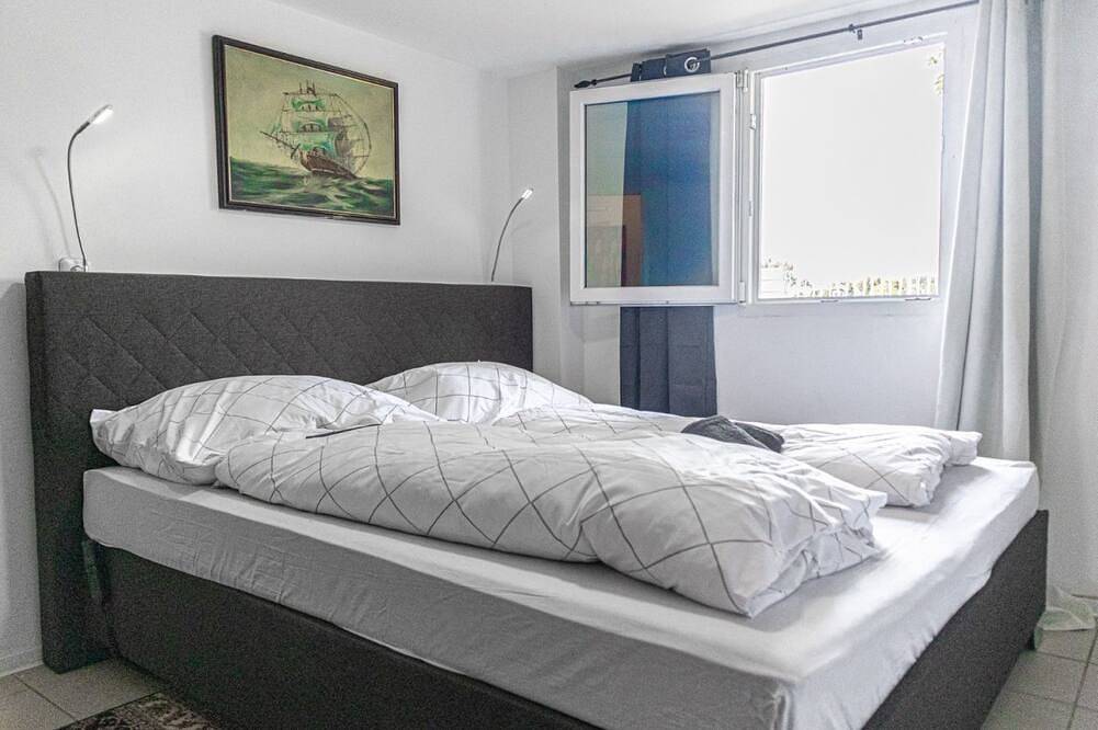 Exquisite Home w/ Garden & Free Parking - for 20p in Floridsdorf, Wien