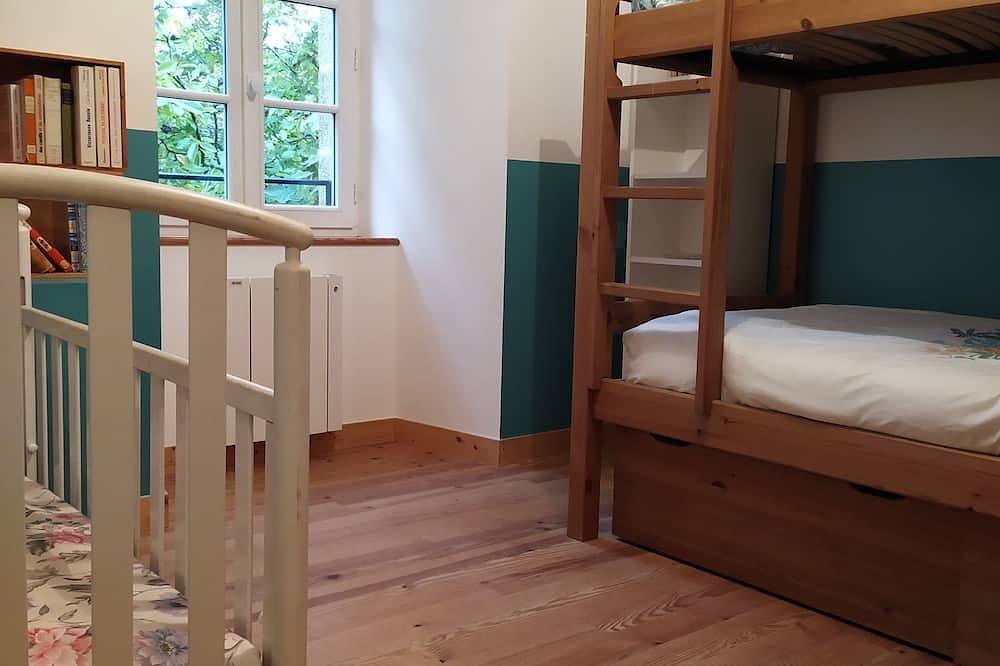 Demeure familiale en pierres (9 à 11 personnes) in Roz-sur-Couesnon, Baie du Mont-Saint-Michel