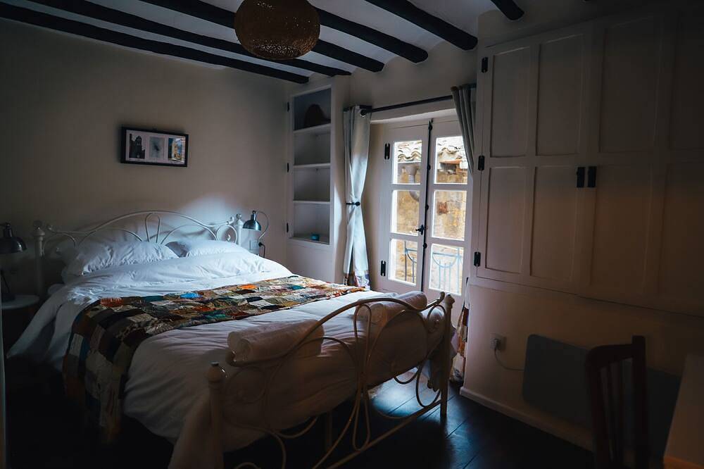 A traditional Basque townhouse set in the heart of a vibrant medieval village. in Laguardia, Rioja Alavesa