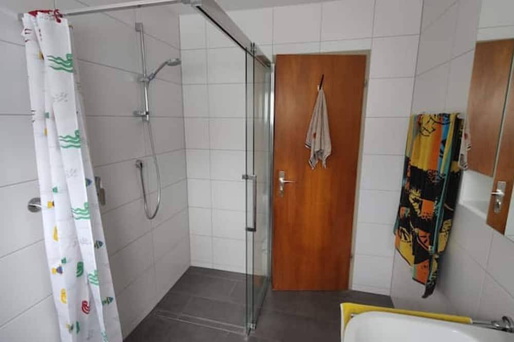 Ganze Wohnung, Familien-Ferienwohnung Lichtenstein (Bw) in Lichtenstein (Stadt), Lichtenstein