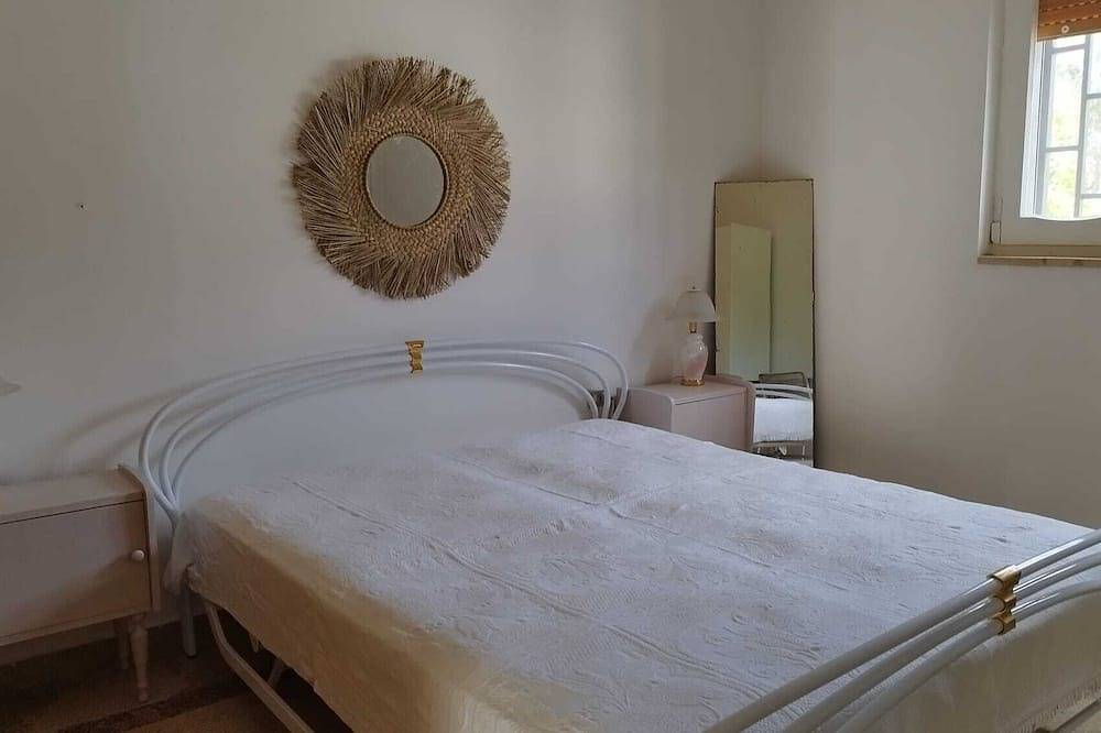 Villa among olive groves near the sea in Specchiarica, Manduria