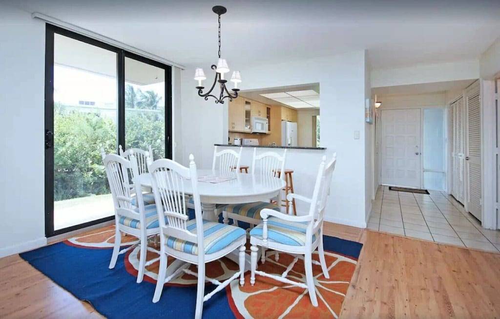 Gulf-Front: Dreamy Views, Renovated, Steps from Beach in Sanibel, Sanibel Island