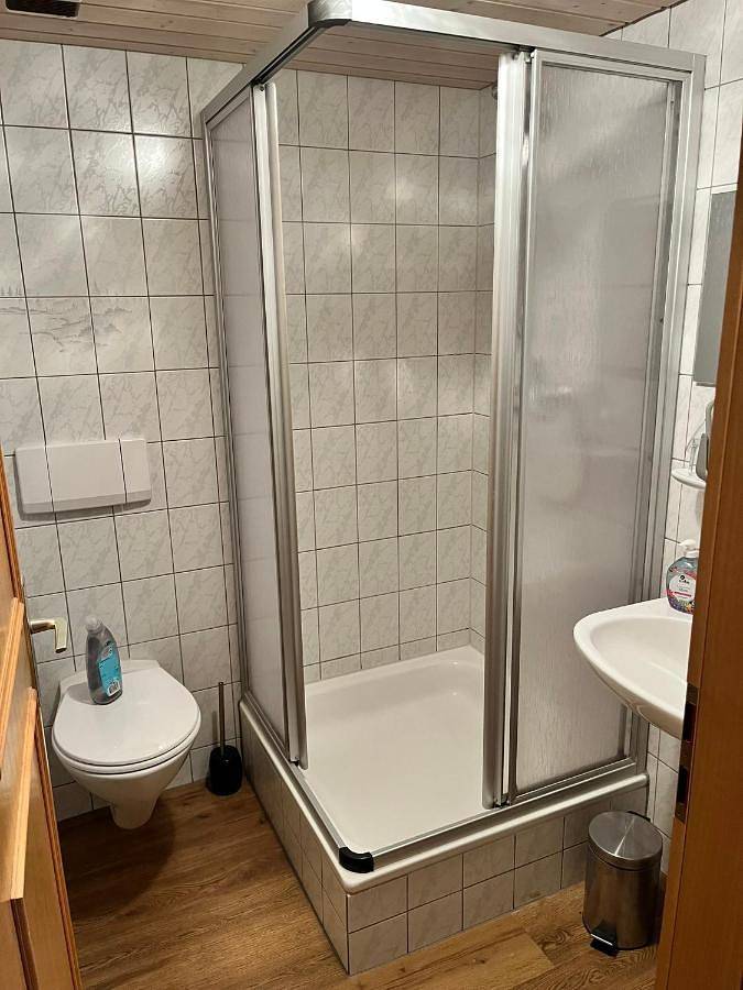 Ganze Ferienwohnung, Double Room with Private Bathroom in Stiefenhofen, Bayerisch Schwaben